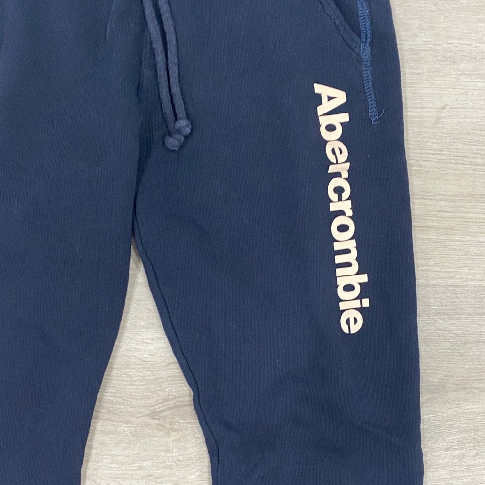 EUC Abercrombie & Fitch Womens Navy Sweatpants - Picture 4 of 5